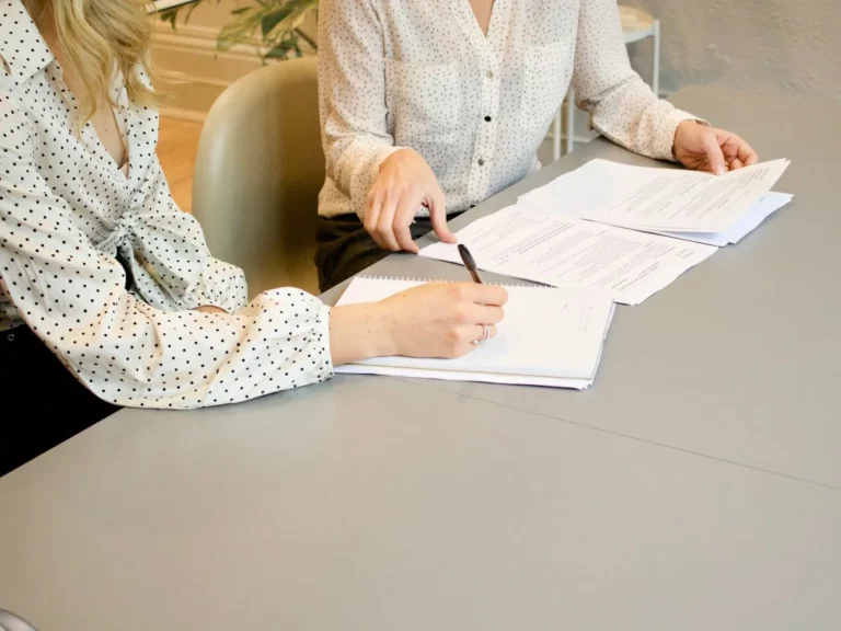 Revisión de documentación para la certificación ISO 27001